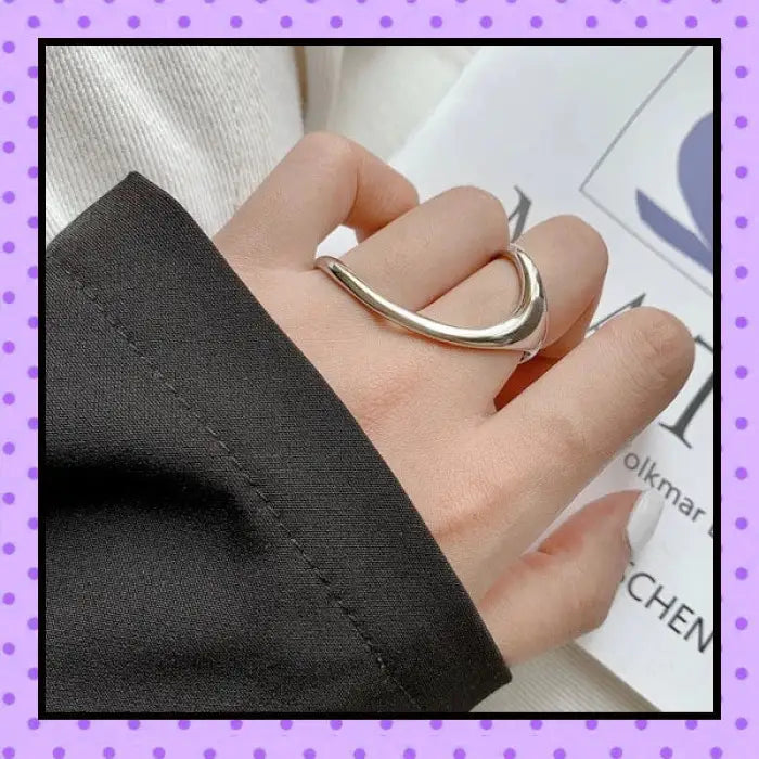 L'irrésistible Bague doigts