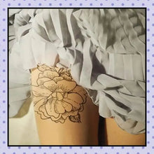 Collant effet tatouage tattoo tights motif fleur de pêcher 