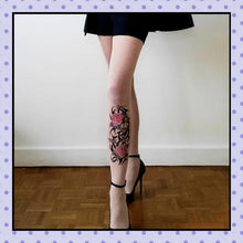 Collant effet tatouage tattoo tights motif tribal roses rouges