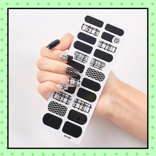 stickers d'ongles, nail patch, nail art, vernis à ongles noir rayures