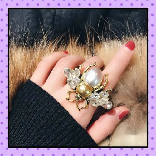 bijoux fantaisie, accessoires femmes, bague 2 doigts, bague femme, motif abeille, papillons de nuit