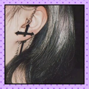 Bijoux d'oreille, faux piercing d'oreille, bijoux fantaisie, faux piercing plug écarteur, ear cuff, accessoires femmes, motif croix
