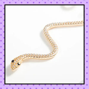 Bijoux d'oreille, faux piercing d'oreille, bijoux fantaisie, faux piercing conch, ear cuff, accessoires femmes, motif serpent