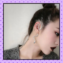 Bijoux d'oreille, faux piercing d'oreille, bijoux fantaisie, faux piercing conch, ear cuff, accessoires femmes, motif serpent
