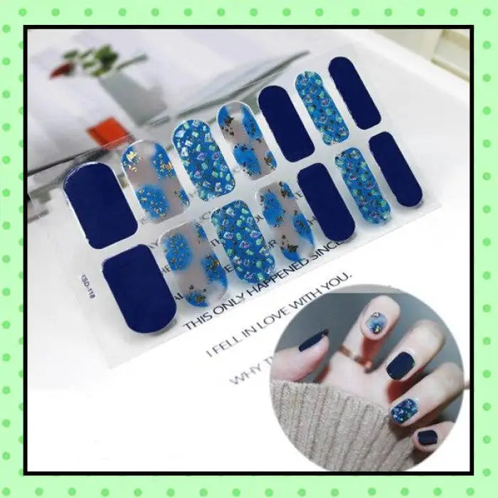 stickers d'ongles, nail patch, nail art, vernis à ongles bleu motifs traditionnels chinoiss 