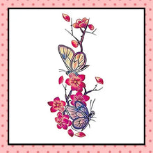 Tatouage éphémère femme, tatouage temporaire, faux tattoo, motif fleurs de cerisier papillons