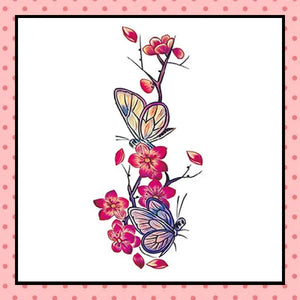 Tatouage éphémère femme, tatouage temporaire, faux tattoo, motif fleurs de cerisier papillons