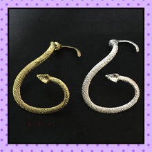 Bijoux d'oreille, faux piercing d'oreille, bijoux fantaisie, faux piercing plug écarteur, ear cuff, accessoires femmes, motif serpent