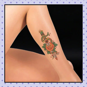 Collant effet tatouage tattoo tights motif serpent couteau epée dague